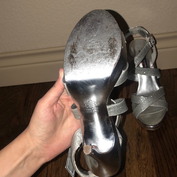 Nina Heels - Picture 3 of 3